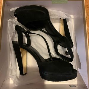 michael kors shoes size 8,5 in suede